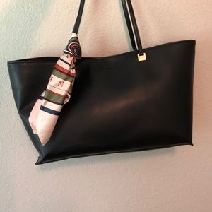 Ivanka Trump purse with scarf!